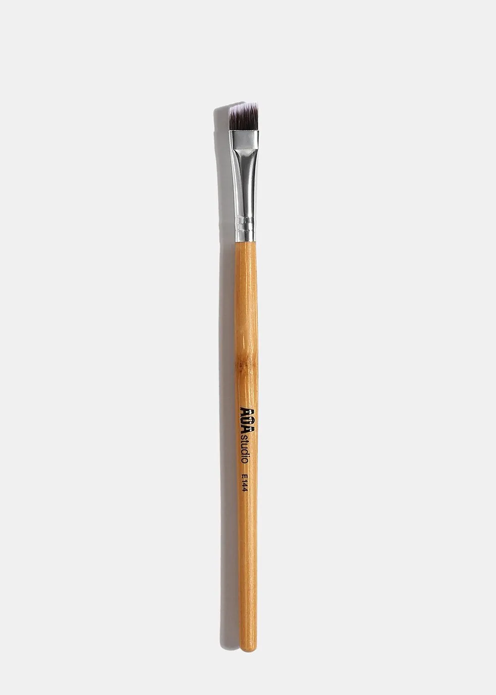 A : E144 Angled Brow Brush