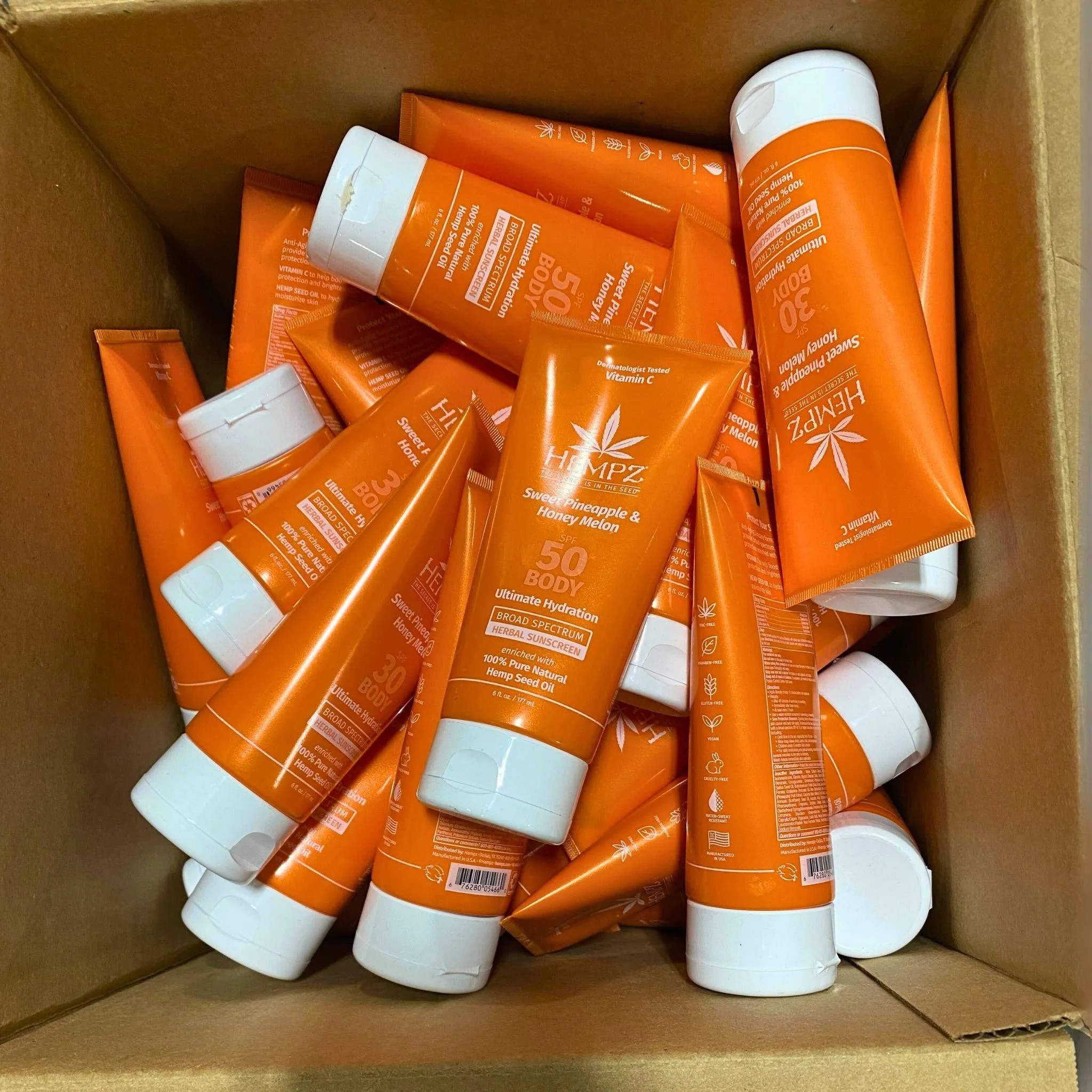 Hempz Sweet Pineapple & Honey Melon SPF 30 & 50 Body Ultimate Hydration Broad Spectrum Herbal Sunscreen 6 Fl Oz (50 Pcs Lot)